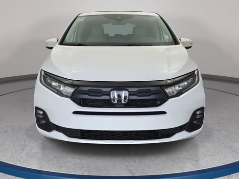 Certified 2026 Honda Odyssey EX-L image 2