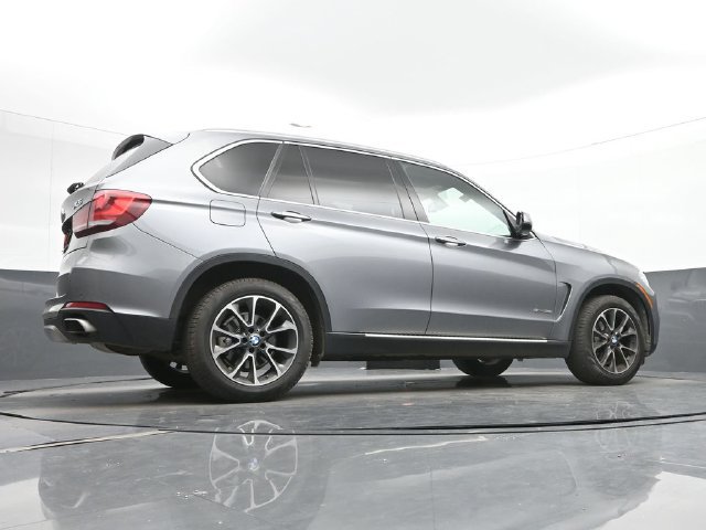 Used 2018 BMW X5 sDrive35i w/ M Sport Package RWD image 16