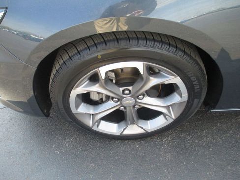 Used 2020 Chevrolet Malibu LT image 13