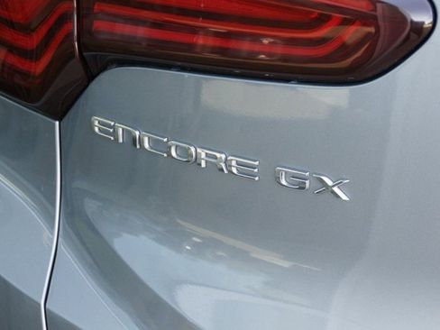 Used 2024 Buick Encore GX Sport Touring image 11