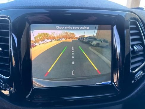 Used 2020 Jeep Compass Limited image 16