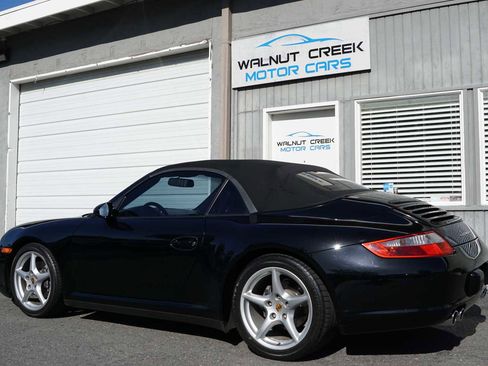 Used 2006 Porsche 911 Carrera 4 image 17
