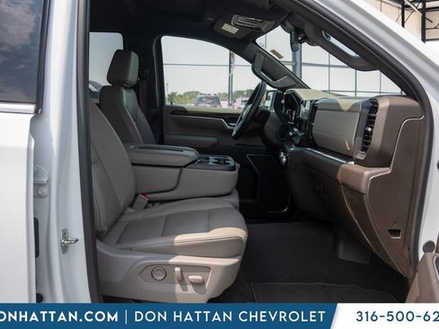 Used 2025 GMC Sierra 1500 SLT AWD/4WD image 23