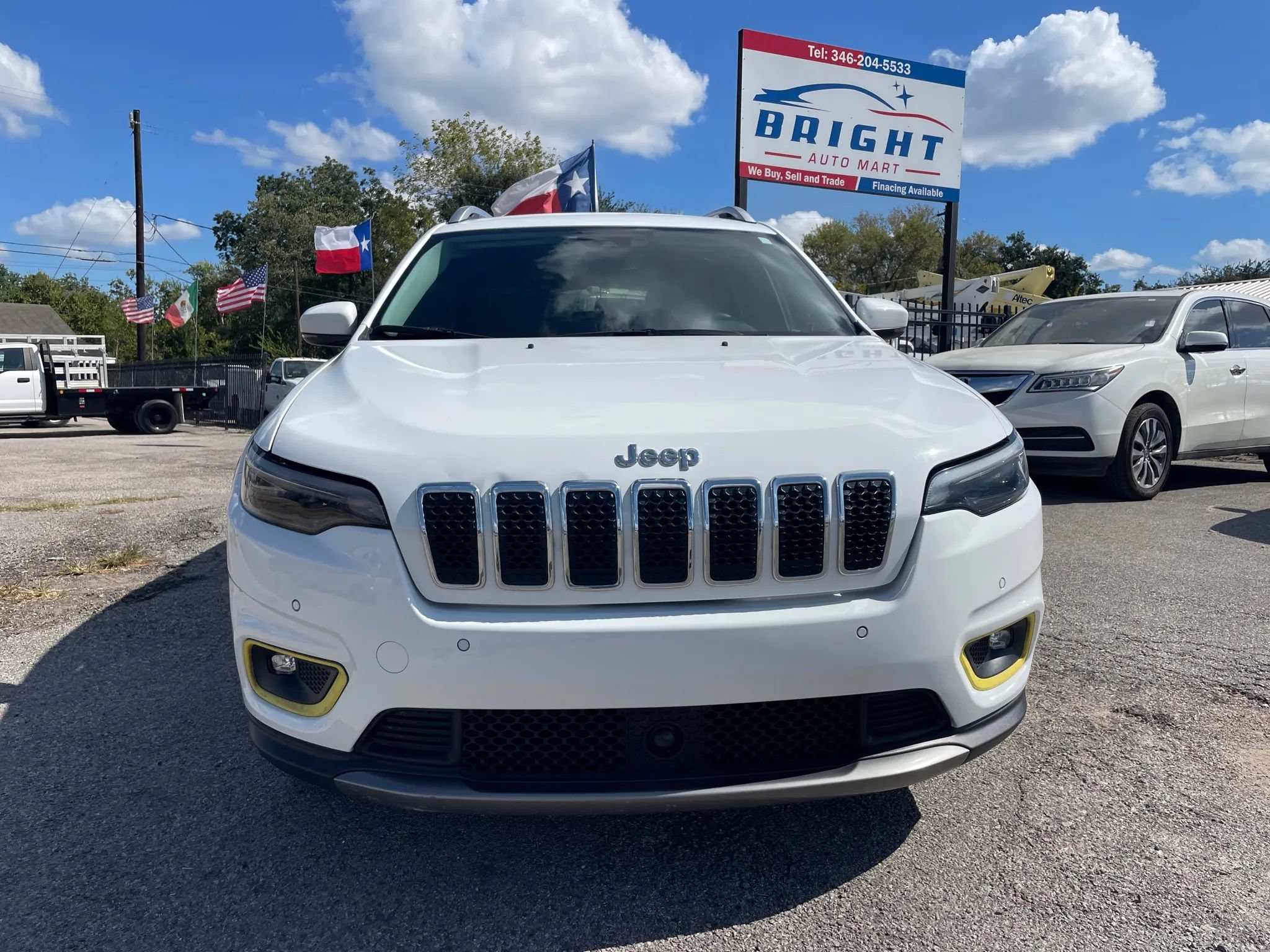Used 2019 Jeep Cherokee Limited w/ Luxury Group FWD image 1