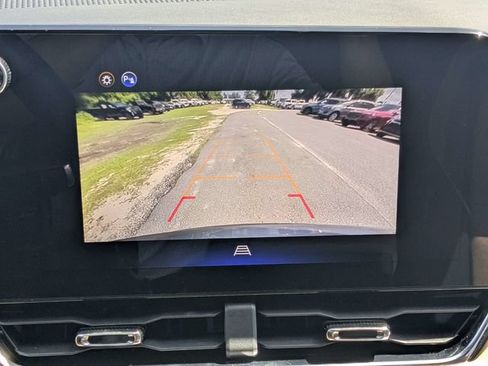 Used 2026 Chevrolet Equinox ACTIV w/ Convenience Package III AWD/4WD image 32