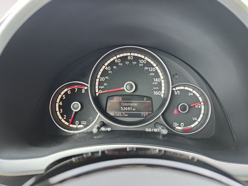 Used 2013 Volkswagen Beetle 2.0T FWD image 15