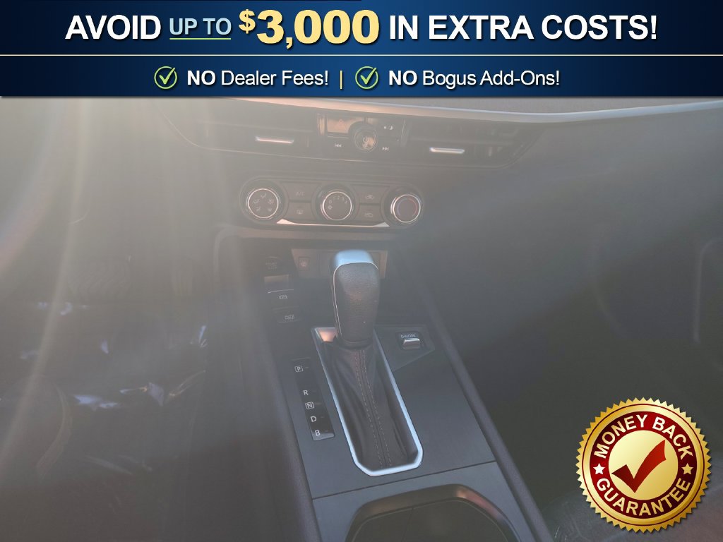 Used 2025 Nissan Kicks SV FWD image 20
