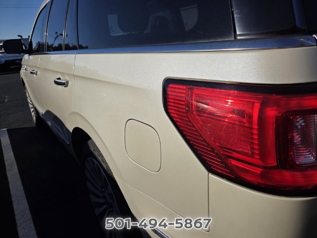 Used 2018 Lincoln Navigator Reserve w/ Technology Package AWD/4WD image 6