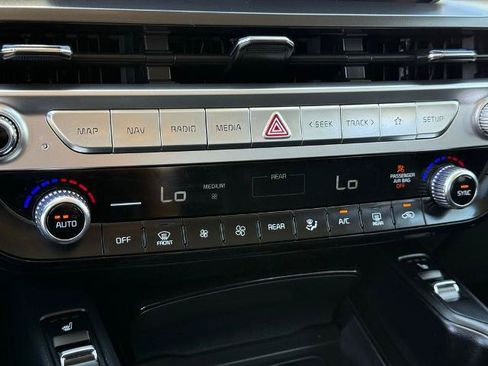 Used 2023 Kia Telluride S AWD/4WD image 12