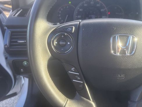 Used 2015 Honda Accord Sport image 12