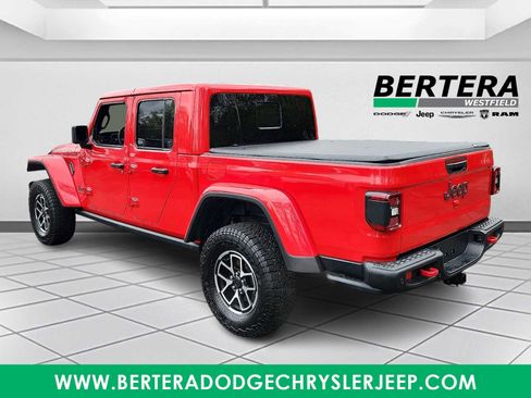 Certified 2025 Jeep Gladiator Rubicon AWD/4WD image 4