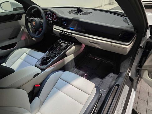 New 2026 Porsche 911 Carrera image 16