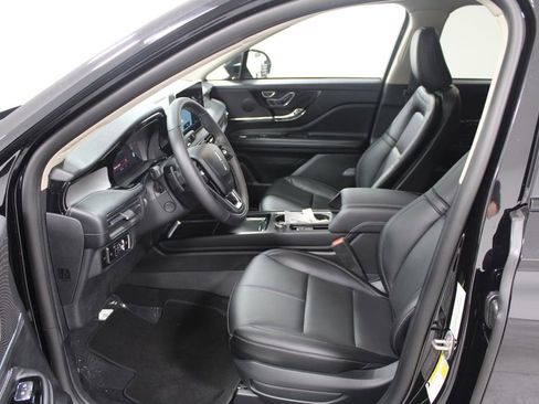 New 2026 Lincoln Corsair Premiere image 22