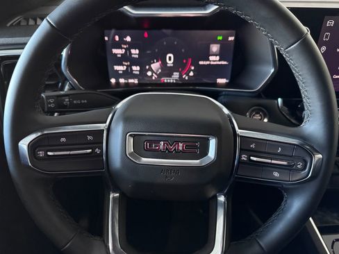 Certified 2025 GMC Canyon Elevation image 14