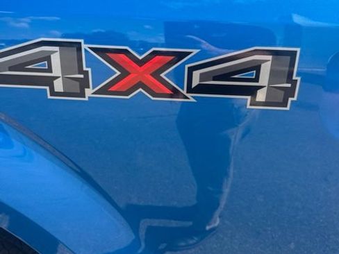Used 2019 Ford F150 XLT w/ Equipment Group 302A Luxury AWD/4WD image 10