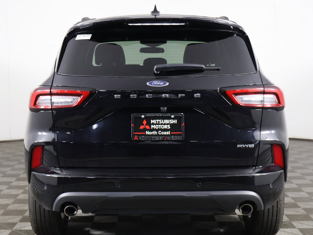 Used 2024 Ford Escape ST-Line w/ Tech Pack #1 AWD/4WD image 12