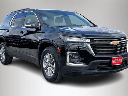 Used 2022 Chevrolet Traverse LT