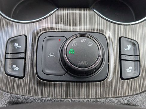 Used 2023 GMC Acadia SLT AWD/4WD image 19