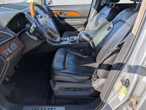 Used 2013 Lincoln MKX AWD image 14