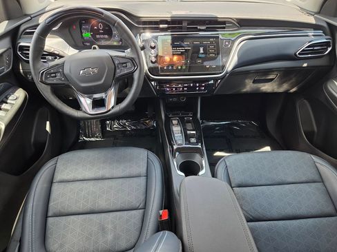 Used 2023 Chevrolet Bolt EUV Premier w/ Super Cruise Package FWD image 9