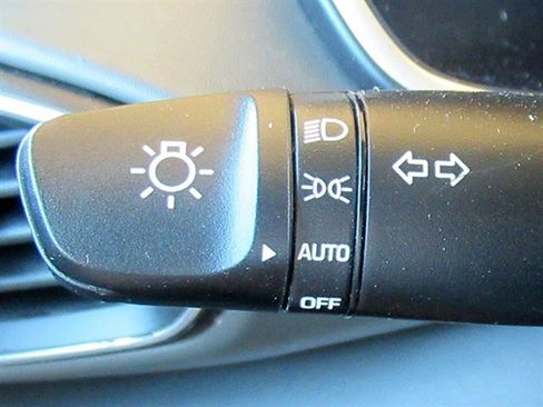 Used 2023 Hyundai Santa Fe Limited AWD/4WD image 33