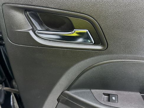 Used 2017 Chevrolet Equinox LT w/ Convenience Package image 29