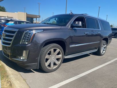 Used 2016 Cadillac Escalade ESV Luxury