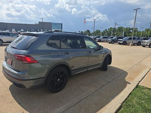 Used 2022 Volkswagen Tiguan SE R-Line FWD image 7