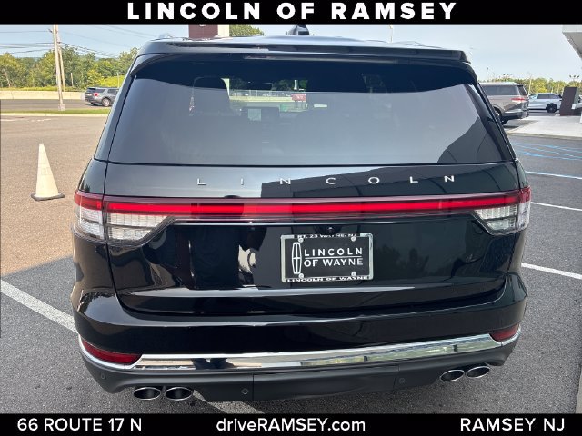 Certified 2026 Lincoln Aviator Reserve AWD/4WD image 4