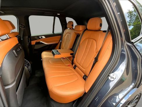 Used 2021 BMW X5 M50i w/ Premium Package AWD/4WD image 21