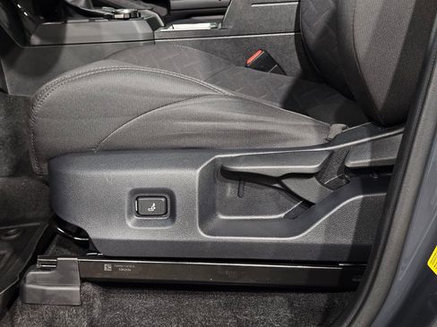 Used 2025 Toyota Tacoma SR5 image 23