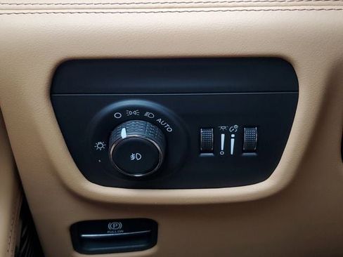 New 2025 Jeep Grand Cherokee L Summit image 37