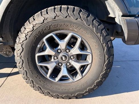 Used 2022 Ford Bronco Badlands AWD/4WD image 5