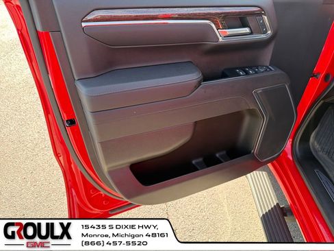 Used 2023 GMC Sierra 1500 Elevation image 11