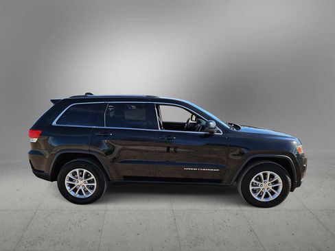 Used 2014 Jeep Grand Cherokee Laredo w/ 18" Wheel & 8.4" Radio Group image 9