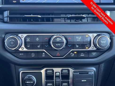 New 2026 Jeep Gladiator Mojave image 6