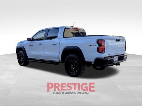 Used 2024 Chevrolet Colorado Z71 w/ LPO, Dark Essentials Package image 15