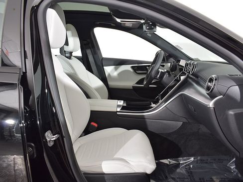 Certified 2026 Mercedes-Benz C 300 4MATIC Sedan image 25