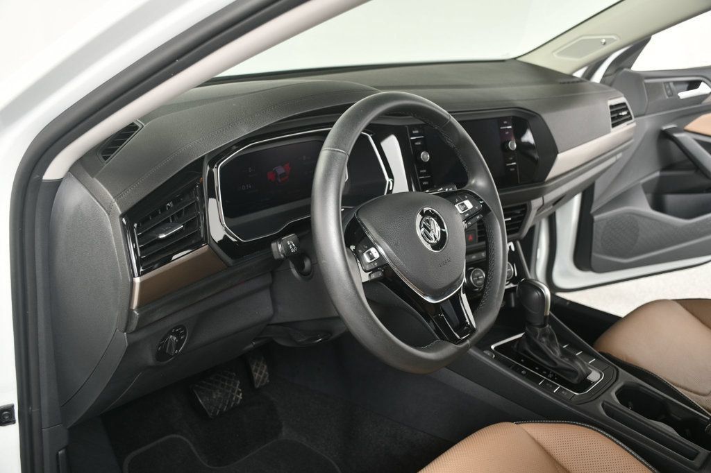 Used 2020 Volkswagen Jetta SEL Premium FWD image 26