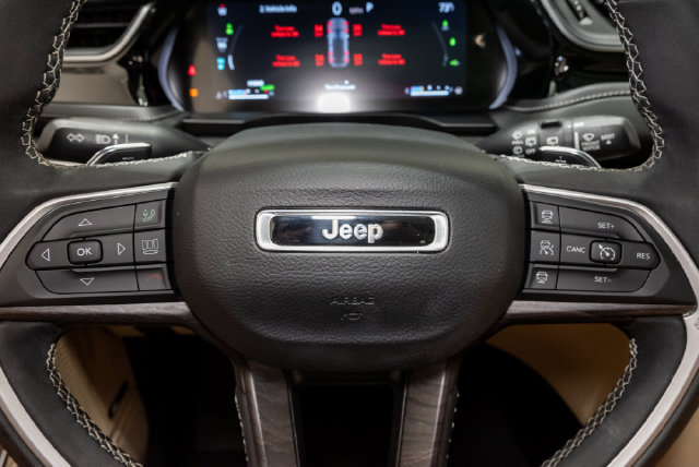 Used 2022 Jeep Grand Cherokee Limited 4xe AWD/4WD image 14