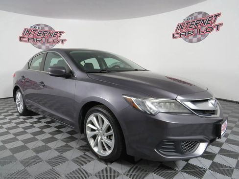 Used 2018 Acura ILX image 9