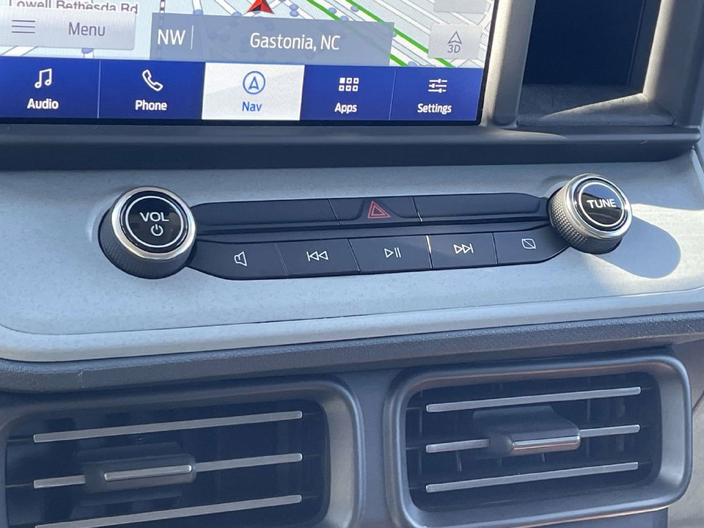 Used 2024 Ford Maverick Lariat FWD image 26