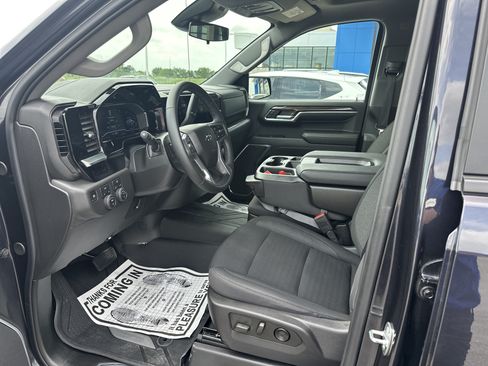Used 2024 Chevrolet Silverado 1500 RST w/ LPO, Dark Essentials Package AWD/4WD image 11