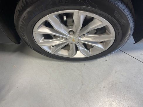 Used 2023 Chevrolet Malibu LT w/ Driver Confidence Package image 30