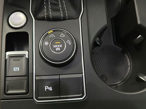 Used 2021 Volkswagen Atlas SE AWD/4WD image 31