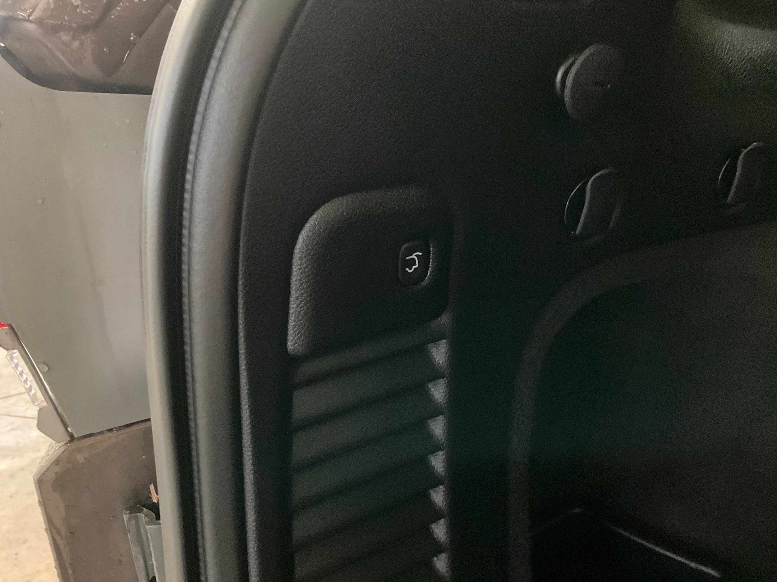Used 2018 Jeep Grand Cherokee Summit AWD/4WD image 25