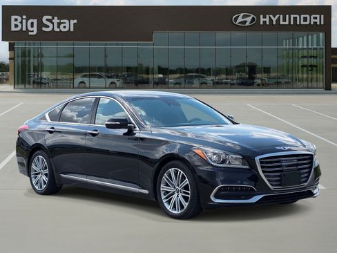 Used 2018 Genesis G80 3.8 RWD image 6