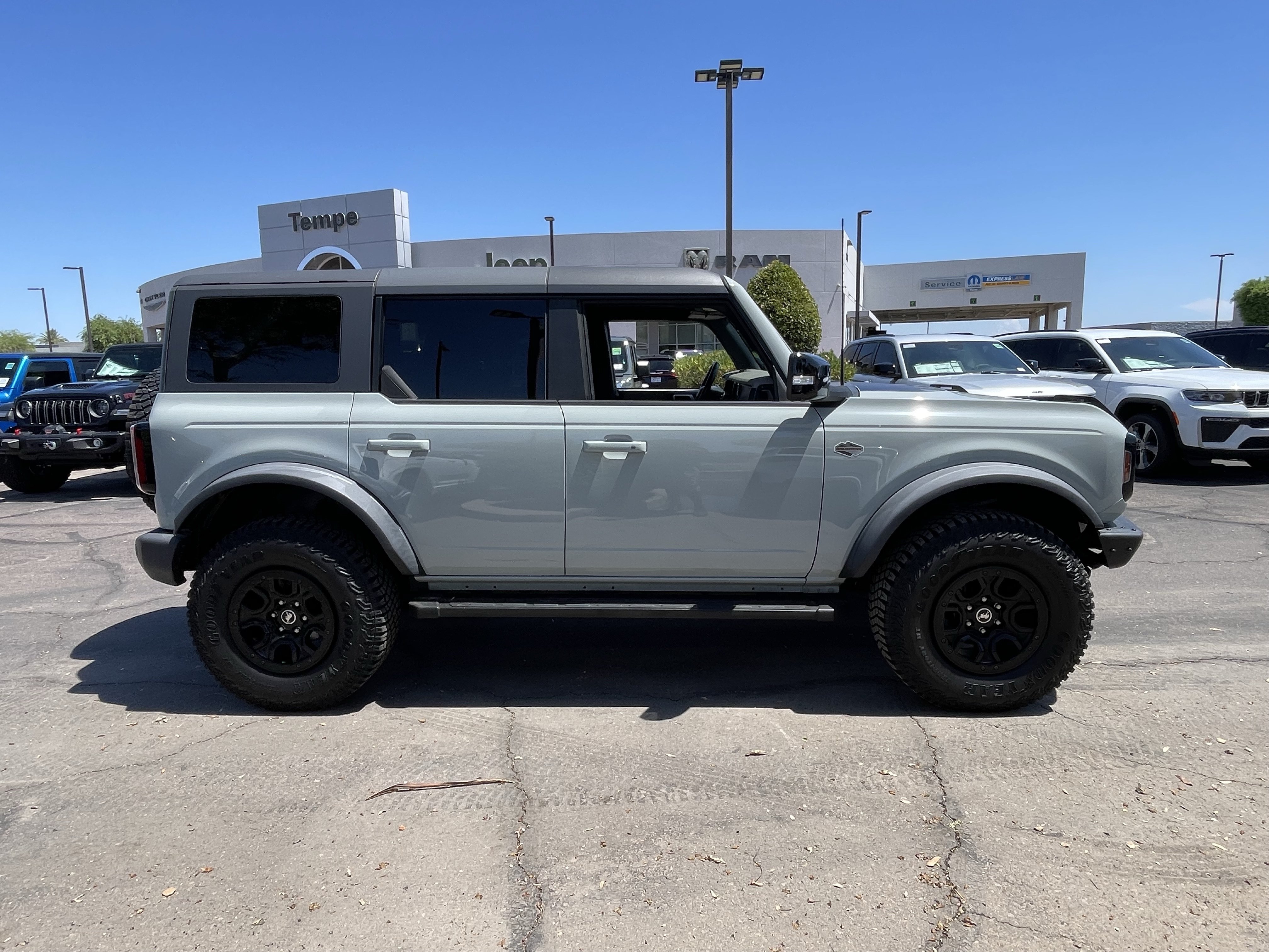 Used 2021 Ford Bronco Wildtrak AWD/4WD image 6