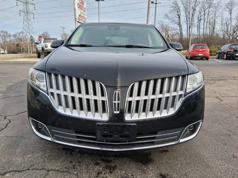 Used 2011 Lincoln MKT AWD w/ 201A Rapid Spec Order Code image 2