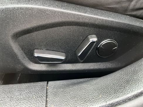 Used 2019 Ford Fusion SE image 16